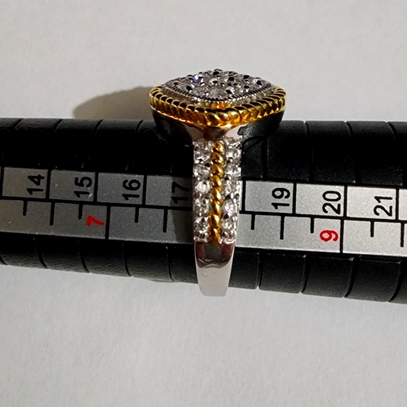 925 Sterling Silver Diamond Ring - Picture 7 of 10